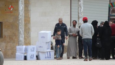 Photo of لأول مرّة منذ سنوات، الحكومة المؤقتة توزع مساعدات إنسانية في أعزاز وجرابلس والباب.